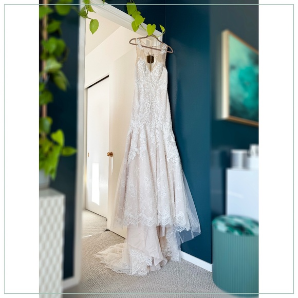 $4990 Monique Lhuillier Bliss 17206 Embellished Lace Silk Runway Bridal Gown - Picture 3 of 12